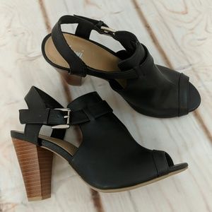 SALE!!  NWT Fioni heels